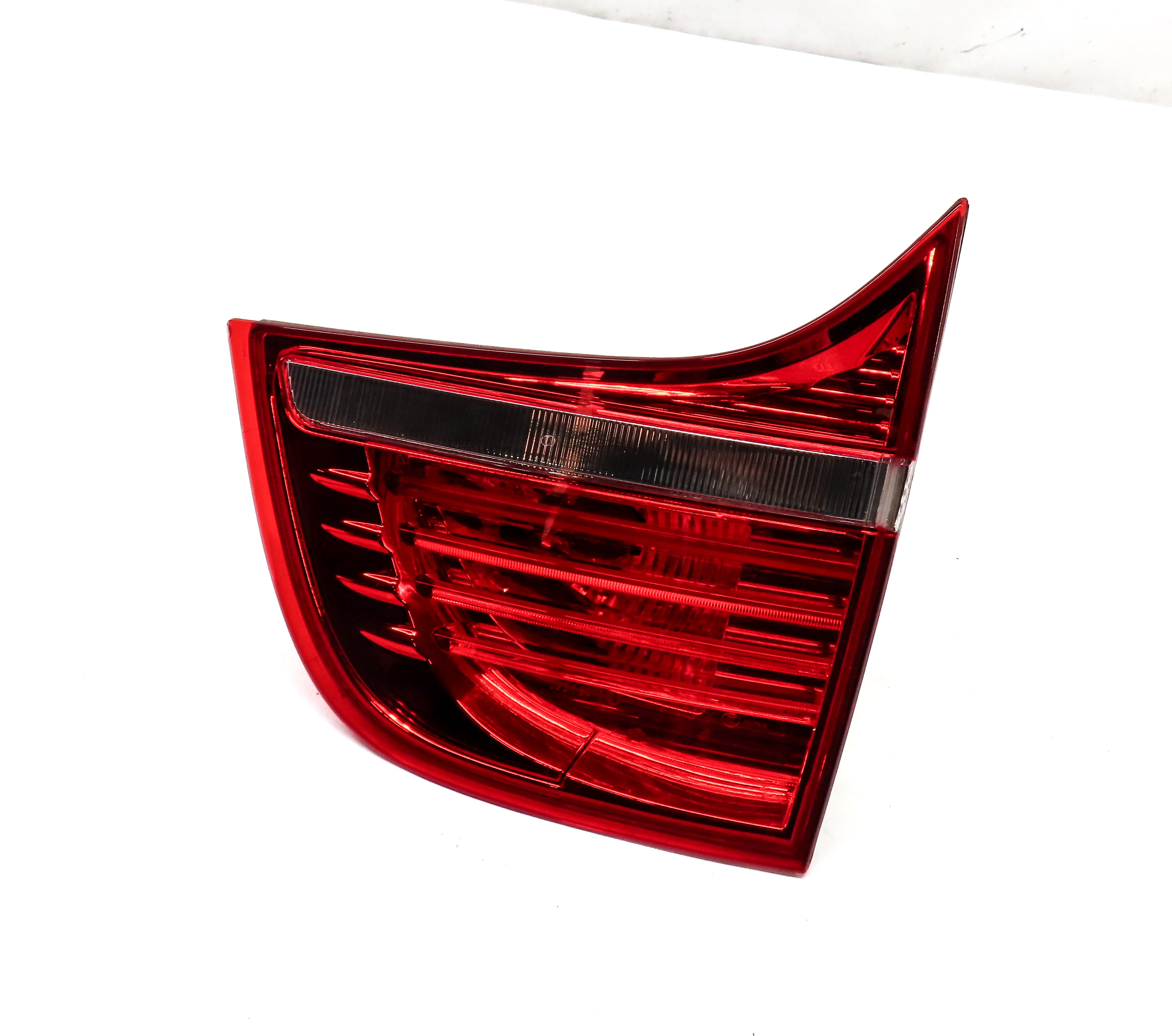 2008-2012 BMW X6 X6M (E71 E72) RIGHT PASSENGER REAR INNER TAILLIGHT LIGHT LAMP — exact item pictured